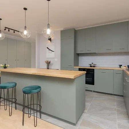 Bemowo Gorczewska By Renters Apartment